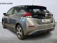 Begagnad Nissan Leaf N-Connecta 110 kW (150 HK) 2018 Grå Halvkombi
