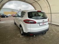 Begagnad Ford S-MAX Business Edition 140 HK (102 kW) 2013 Vit Minibuss