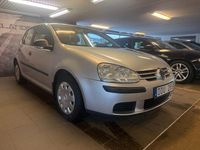 Begagnad VW Golf V 102 HK (75 kW) 2007 Silver