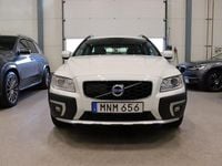 Begagnad Volvo XC70 Momentum 181 HK (133 kW) 2016 Vit Kombi