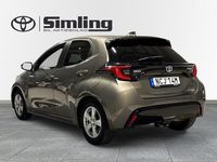 Begagnad Toyota Yaris Hybrid Style 116 HK (85 kW) 2022 Grön Halvkombi