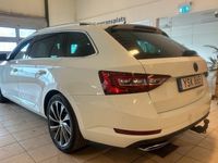 begagnad Skoda Superb Kombi 2.0 TSI 4x4 Business Edi L&K Drag nav 2018, Kombi