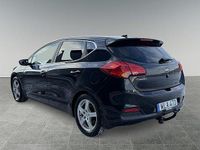Begagnad Kia Ceed 129 HK (94 kW) 2014 Svart Halvkombi