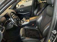 begagnad BMW 330e xDrive Touring M Sport Connected Drag HiFi Navigation
