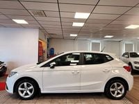 Begagnad Seat Ibiza Comfort 95 HK (69 kW) 2021 Vit Halvkombi