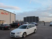 Begagnad Volvo V70 R-Design 231 HK (169 kW) 2010 Vit Kombi