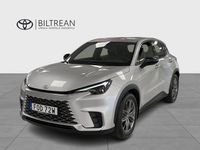 Begagnad Lexus LBX 137 HK (100 kW) 2024 Silver SUV