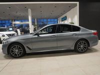 Begagnad BMW 530 iPerformance 184 HK (135 kW) 2020 Bluestone metallic Sedan