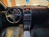 begagnad Opel Astra Sedan 1.6