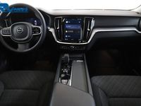 begagnad Volvo V60 CC B4 AWD Diesel Core 2023, Kombi