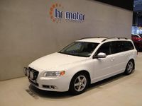 Begagnad Volvo V70 R-Design 205 HK (150 kW) 2010 Vit Kombi