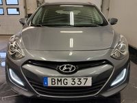 begagnad Hyundai i30 1.6 CRDi Låga mil Drag Kamera Nyservad
