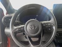 Ny Toyota Yaris Hybrid Style 132 HK (97 kW) 2025 Röd Halvkombi