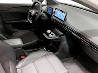 Begagnad MG MG4 EV Luxury 150 kW (204 HK) 2022 Vit Halvkombi