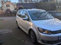 Begagnad VW Touran 140 HK (102 kW) 2014 Minibuss
