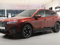 Begagnad BMW iX Comfort Edition 242 kW (330 HK) 2023 Röd SUV