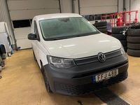 Begagnad VW Caddy 75 HK (55 kW) 2023 Vit Minibuss