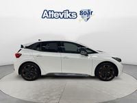 Begagnad Cupra Born e-Boost 172 kW (234 HK) 2023 Vit Halvkombi