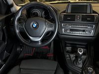 begagnad BMW 116 d 5-dörrars Sport line M-värm Dragkrok 0,4L/ Mil Eu5