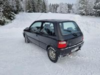 Begagnad Suzuki Alto 58 HK (42 kW) 2001 Halvkombi