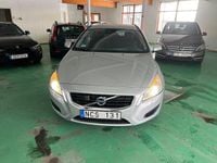 Begagnad Volvo V60 Momentum 116 HK (85 kW) 2013 Grå Kombi