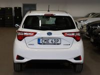 begagnad Toyota Yaris Hybrid e-CVT Euro 6 Auto GPS Kamera Värmare