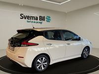 begagnad Nissan Leaf Acenta 40 kWh Automat 2021, Halvkombi