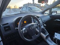 begagnad Toyota Auris 5-dörrar 1.4 D-4D Euro 5