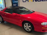 Begagnad Chevrolet Camaro 193 HK (141 kW) 1998 Röd Sportkupé
