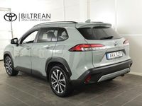 Begagnad Toyota Corolla Cross Style 197 HK (144 kW) 2023 Grön SUV