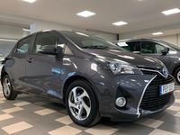 begagnad Toyota Yaris Hybrid e-CVT Backkamera Automat 2016, Halvkombi