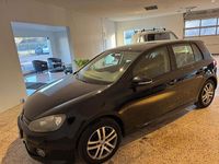 Begagnad VW Golf VII 105 HK (77 kW) 2012 Svart Halvkombi
