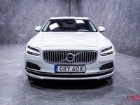 Begagnad Volvo V90 Core 253 HK (186 kW) 2023 Vit Kombi