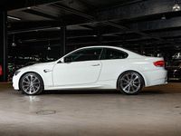 Begagnad BMW M3 421 HK (309 kW) 2007 Vit Sportkupé