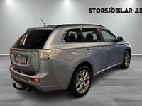 Begagnad Mitsubishi Outlander P-HEV 121 HK (88 kW) 2014 Ljusblå SUV
