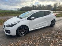 Begagnad Kia ProCeed GT GT 204 HK (150 kW) 2015 Vit Halvkombi