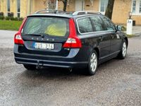 begagnad Volvo V70 1.6D DRIVe Summum | SKINN | DRAG | NYBES