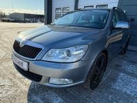 Begagnad Skoda Octavia Elegance 122 HK (89 kW) 2013 Grå Kombi