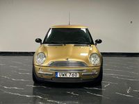 Begagnad Mini Cooper Pepper 116 HK (85 kW) 2004 Gul Halvkombi