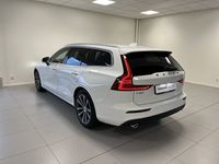 begagnad Volvo V60 B4 Bensin Momentum Advanced Edition