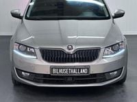 Begagnad Skoda Octavia Style 150 HK (110 kW) 2016 Brun Halvkombi