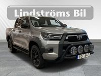 begagnad Toyota HiLux Dubbelhytt D-CAB 2,8 TURBO D-4D 4WD AUTO INVINCIBLE 2021, Transportbil