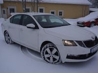 Begagnad Skoda Octavia Ambition 116 HK (85 kW) 2019 Vit Halvkombi