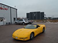 Begagnad Chevrolet Corvette C5 355 HK (261 kW) 2004 Gul Cab