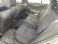 begagnad Toyota Avensis Kombi 2.0 D-4 VVT-i Euro 4
