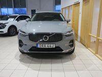 Begagnad Volvo XC60 Core 350 HK (257 kW) 2024 Grå SUV