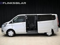 Begagnad Ford Tourneo 185 HK (136 kW) 2022 Grå Minibuss