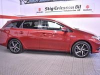 Begagnad Toyota Auris Touring Sports Comfort 136 HK (100 kW) 2018 Röd Kombi