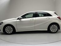 Begagnad Mercedes A180 AMG line 122 HK (89 kW) 2018 Vit