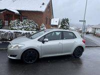 begagnad Toyota Auris 2.0 D-4D Kamkedja Nybesiktigad Nyservad